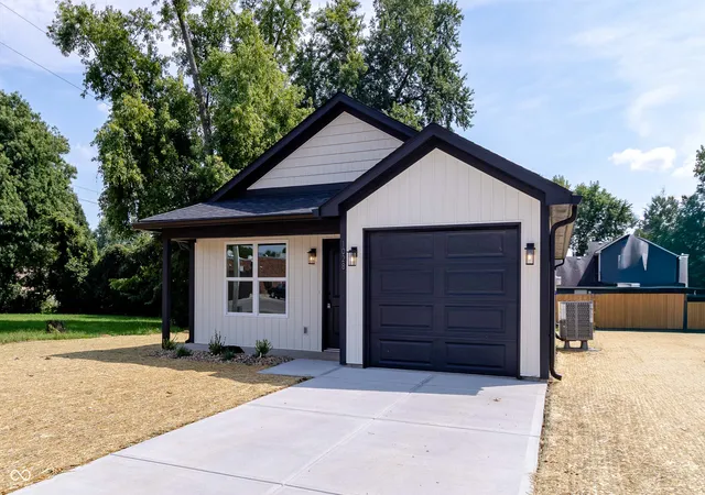 Single family home for sale at 1028 Ave B, Greencastle, IN 46135 | MLS# 22126864