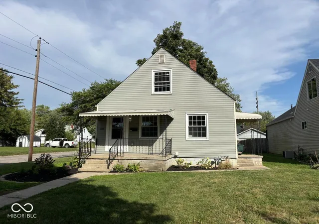 Photo 1 of Single family home for sale at 2202 S Pershing Dr, Muncie, IN 47302 | MLS# 22126918 | Listing updated on 2026-09-18