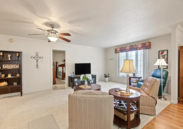 Photo 3 of Townhouse for sale at 5009 Lake Ridge Dr, Quincy, IL 62305 | MLS# 100539132 | Listing updated on 2026-09-22