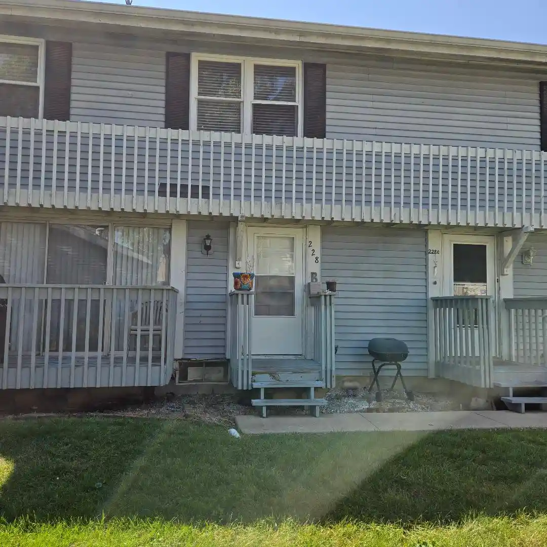 Listing Photo 2 - Condo for sale in 228 Elkhorn Ct located at 228 Elkhorn Ct, Bolingbrook, IL 60440 - Unit 228 Elkhorn Ct