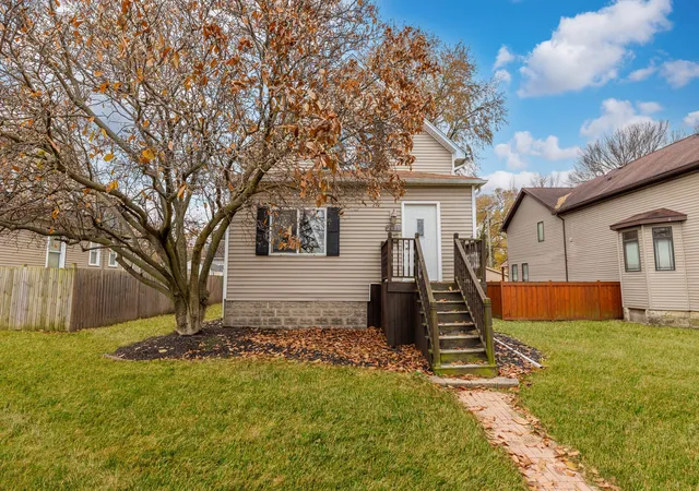 Photo 1 of Single family home for sale at 2055 183rd Street, Homewood, IL 60430 | MLS# 12523031 | Listing updated on 2026-09-21