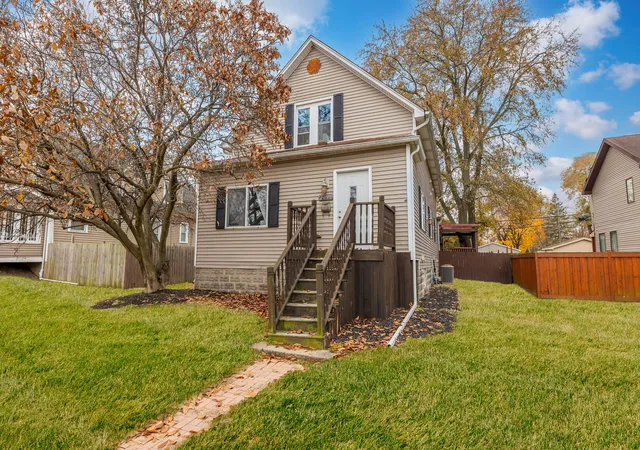 Photo 2 of Single family home for sale at 2055 183rd Street, Homewood, IL 60430 | MLS# 12523031 | Listing updated on 2026-09-21