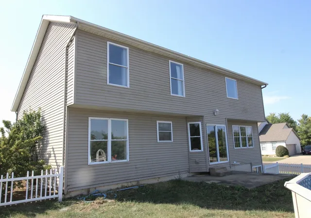 Photo 2 of Single family home for sale at 901 Brighton St, Mackinaw, IL 61755 | MLS# 12529301 | Listing updated on 2026-09-08