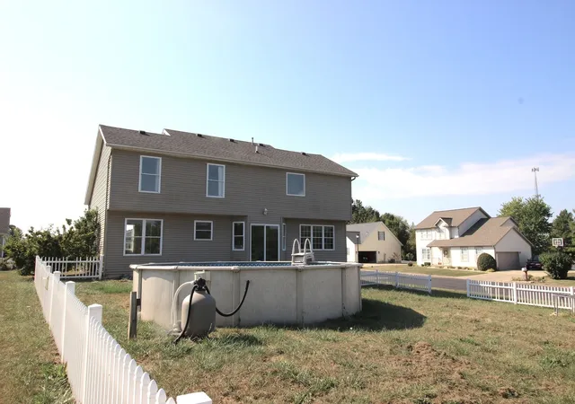 Photo 3 of Single family home for sale at 901 Brighton St, Mackinaw, IL 61755 | MLS# 12529301 | Listing updated on 2026-09-08