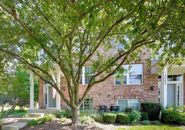 Photo 2 of Condo for sale at 2478 Anna Way #2478, Elgin, IL 60124 | MLS# 12560454 | Listing updated on 2026-09-16