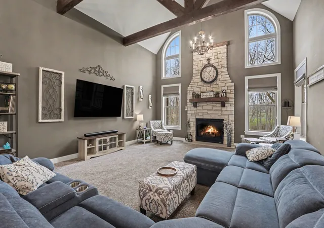 Photo 3 of Single family home for sale at 21433 S Wooded Cvs Dr, Elwood, IL 60421 | MLS# 12599648 | Listing updated on 2026-09-24