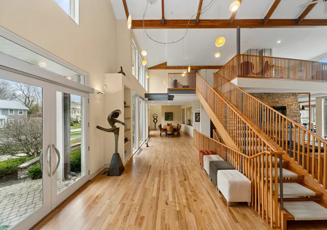 Photo 3 of Mansion for sale at 282 Linden Park Pl, Highland Park, IL 60035 | MLS# 12604911 | Listing updated on 2026-09-16