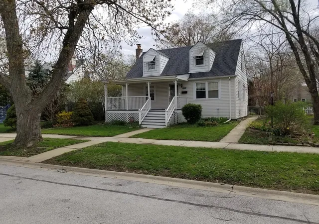 Photo 1 of Single family home for sale at 17633 Roy St, Lansing, IL 60438 | MLS# 12607701 | Listing updated on 2026-09-22