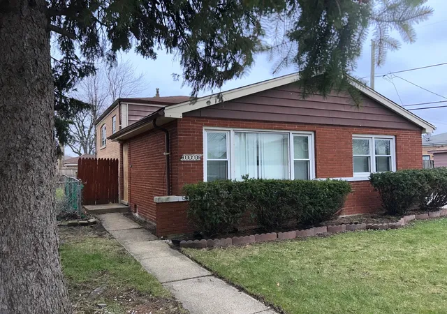 Photo 3 of Single family home for sale at 15210 Evers St, Dolton, IL 60419 | MLS# 12608126 | Listing updated on 2026-09-24