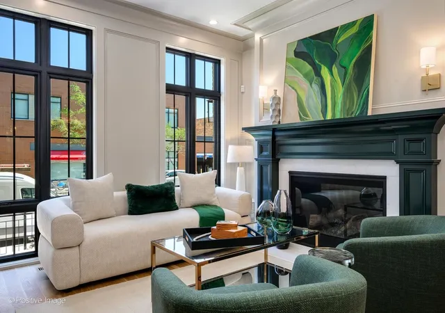 Photo 3 of Condo for sale at 1934 N Halsted St #1, Chicago, IL 60614 | MLS# 12619024 | Listing updated on 2026-09-16