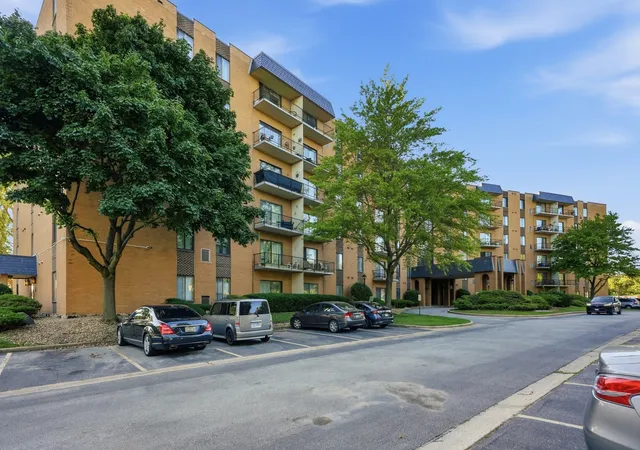 Photo 2 of Condo for sale at 700 N Bruce Ln #508, Glenwood, IL 60425 | MLS# 12630346 | Listing updated on 2026-09-23