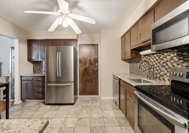 Photo 4 of Condo for sale at 700 N Bruce Ln #508, Glenwood, IL 60425 | MLS# 12630346 | Listing updated on 2026-09-23