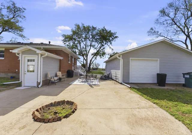 Photo 4 of Single family home for sale at 3219 265th Street N, Hillsdale, IL 61257 | MLS# 12634144 | Listing updated on 2026-09-25