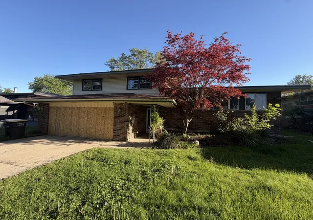 Photo 3 of Single family home for sale at 3058 191st Place, Lansing, IL 60438 | MLS# 12650841 | Listing updated on 2026-09-29