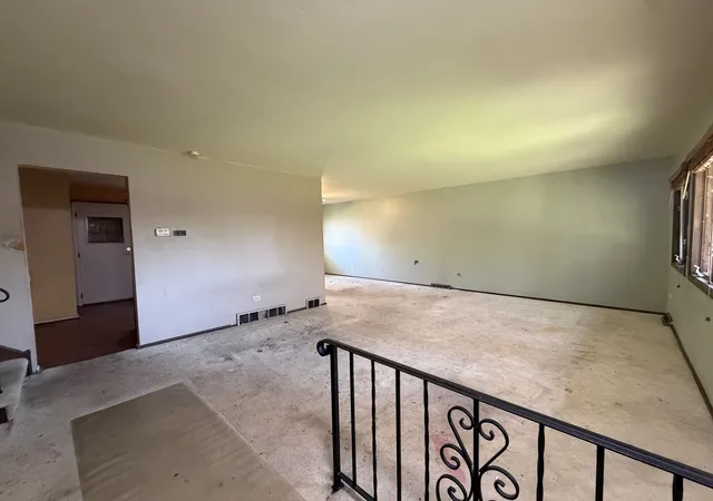 Photo 3 of Single family home for sale at 3058 191st Place, Lansing, IL 60438 | MLS# 12650841 | Listing updated on 2026-09-29