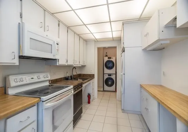 Photo 4 of Condo for sale at 4170 N Marine Dr #12J, Chicago, IL 60613 | MLS# 12657566 | Listing updated on 2026-09-16