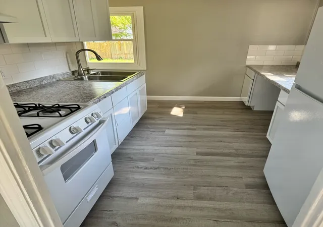 Photo 4 of Single family home for sale at 1041 Eastview Dr, Rantoul, IL 61866 | MLS# 12659343 | Listing updated on 2026-10-01