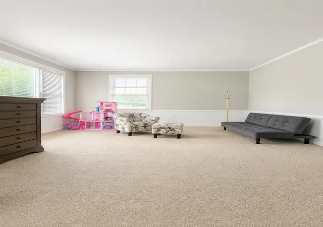 Photo 3 of Single family home for sale at 15 Oak Ln, Park Forest, IL 60466 | MLS# 12672842 | Listing updated on 2026-09-17