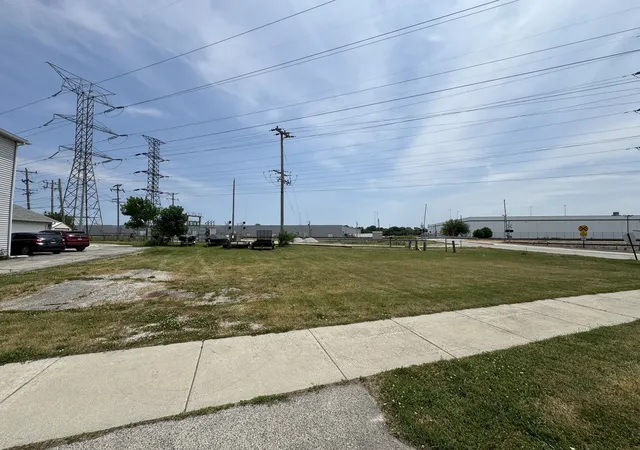 Photo 3 of Land for sale at 6617 Kane Ave, Hodgkins, IL 60525 | MLS# 12673433 | Listing updated on 2026-09-23