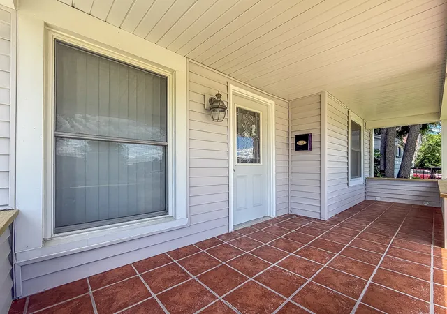 Photo 3 of Single family home for sale at 911 Forrest St, Danville, IL 61832 | MLS# 12673954 | Listing updated on 2026-09-22