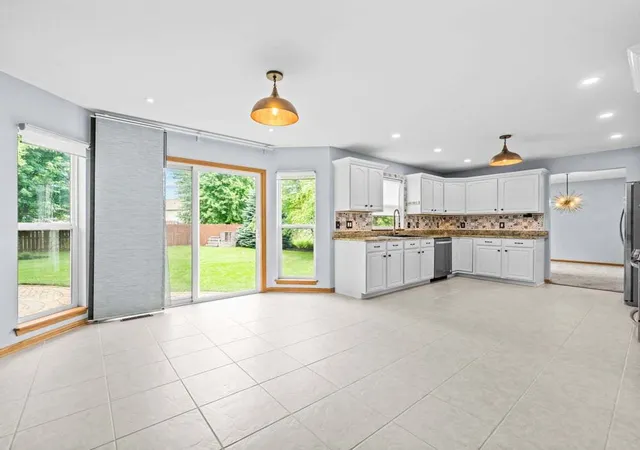 Photo 4 of Single family home for sale at 1017 Northwestern Ave, Davis Junction, IL 61020 | MLS# 12686081 | Listing updated on 2026-10-27