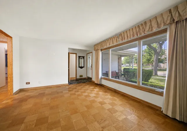 Photo 2 of Single family home for sale at 79 Eden Rd, Elk Grove Village, IL 60007 | MLS# 12686778 | Listing updated on 2026-09-08