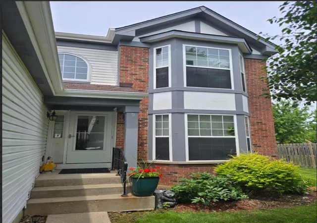 Photo 2 of Single family home for sale at 481 Windermere Way, Lake In The Hills, IL 60156 | MLS# 12690176 | Listing updated on 2026-09-08