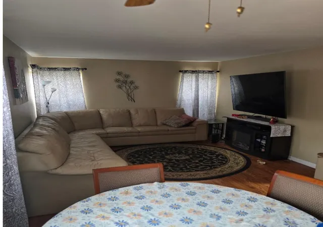 Photo 4 of Single family home for sale at 481 Windermere Way, Lake In The Hills, IL 60156 | MLS# 12690176 | Listing updated on 2026-09-08