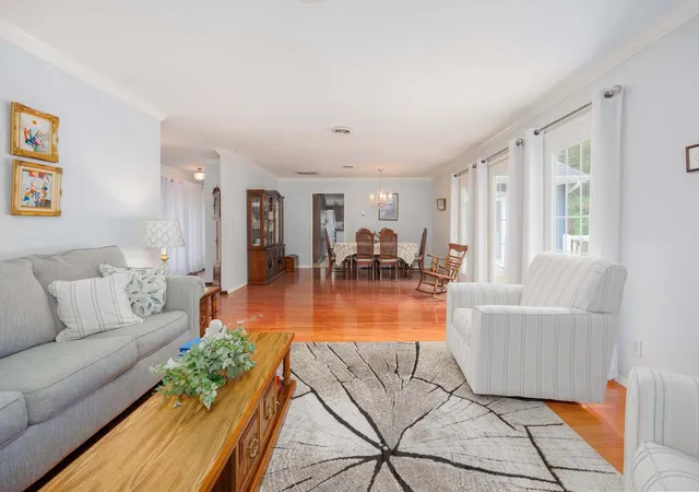 Photo 4 of Single family home for sale at 2405 S Washington St, Salem, IL 62881 | MLS# 12691187 | Listing updated on 2026-10-28