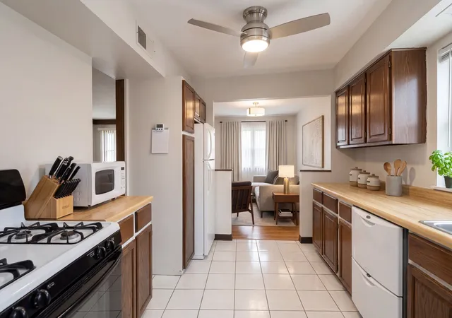 Photo 2 of Single family home for sale at 124 Westward Ho Dr, Northlake, IL 60164 | MLS# 12693798 | Listing updated on 2026-09-16