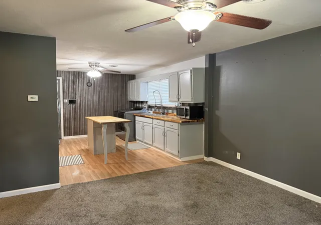 Photo 3 of Single family home for sale at 928 N 7th Street, Murphysboro, IL 62966 | MLS# 12707644 | Listing updated on 2026-09-08