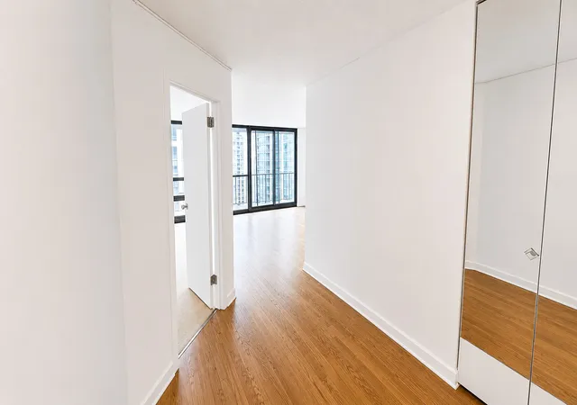 Photo 4 of Condo for sale at 10 E Ontario St #4007, Chicago, IL 60611 | MLS# 12708830 | Listing updated on 2026-10-14