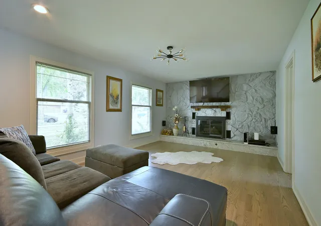 Photo 4 of Single family home for sale at 17515 W Winnebago Dr, Grayslake, IL 60030 | MLS# 12710893 | Listing updated on 2026-09-18