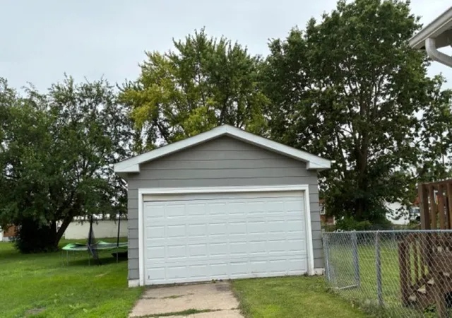 Photo 3 of Single family home for sale at 916 Ingersoll Pl, South Beloit, IL 61080 | MLS# 12711616 | Listing updated on 2026-10-06