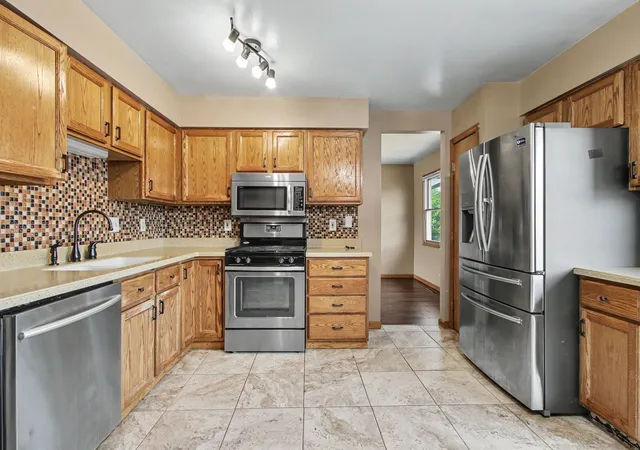 Photo 2 of Single family home for sale at 9915 Monroe St, Crown Point, IN 46307 | MLS# 12713251 | Listing updated on 2026-10-21