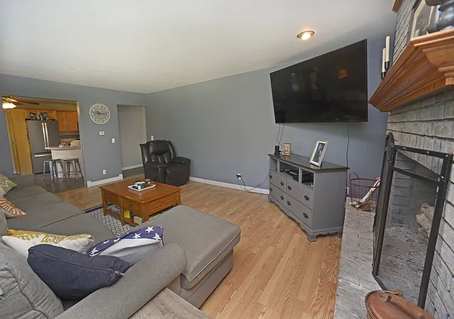 Photo 3 of Single family home for sale at 14 Bona Terra Dr, Ottawa, IL 61350 | MLS# 12716670 | Listing updated on 2026-09-10
