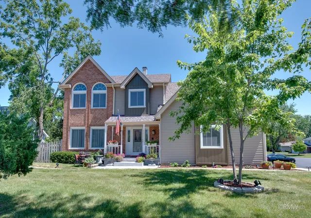 Photo 1 of Single family home for sale at 855 S Bartlett Rd, Bartlett, IL 60103 | MLS# 12718271 | Listing updated on 2026-09-23