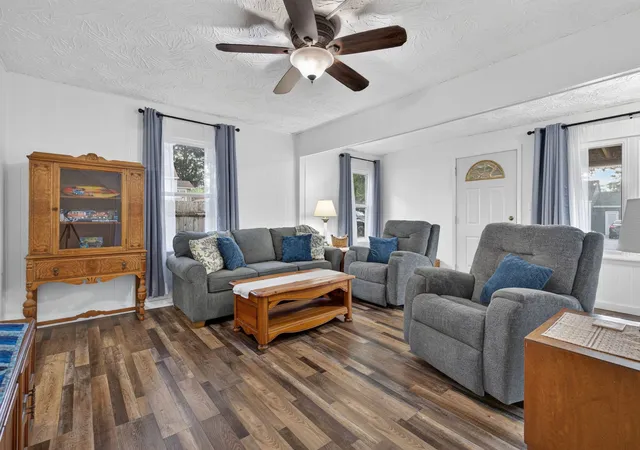 Photo 3 of Single family home for sale at 1712 Wilcox St, Crest Hill, IL 60403 | MLS# 12721010 | Listing updated on 2026-09-24
