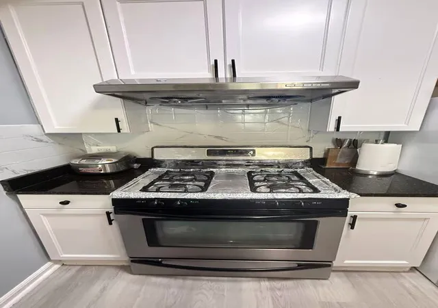 Photo 4 of Condo for sale at 974 W 35th Place #508, Chicago, IL 60609 | MLS# 12723422 | Listing updated on 2026-09-16