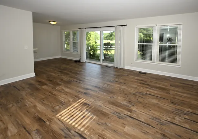 Photo 3 of Townhouse for sale at 230 University Ln, Elk Grove Village, IL 60007 | MLS# 12727064 | Listing updated on 2026-09-24