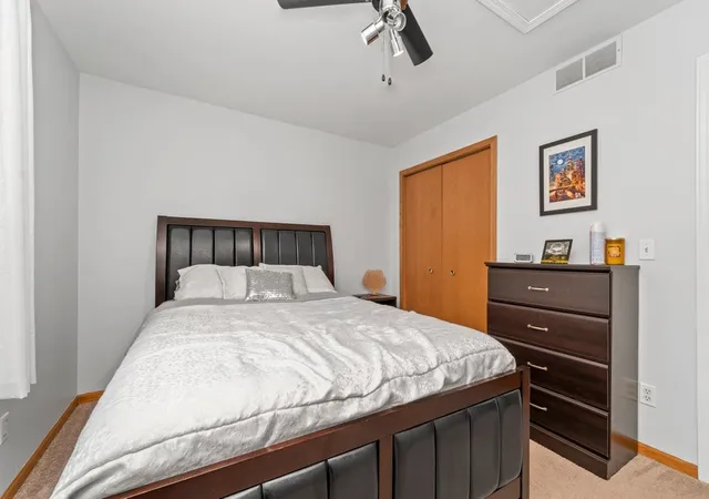 Photo 3 of Single family home for sale at 2121 Bridgewater Dr, Belvidere, IL 61008 | MLS# 12728174 | Listing updated on 2026-09-17