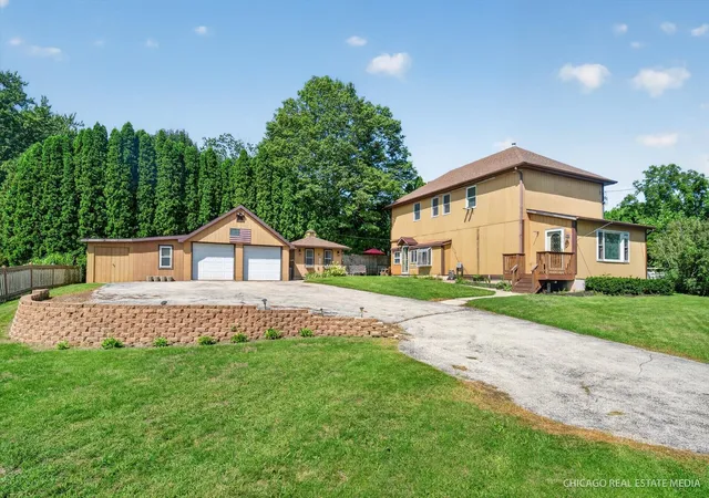 Photo 2 of Single family home for sale at 416 Maple St, Marengo, IL 60152 | MLS# 12728453 | Listing updated on 2026-09-22