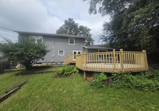 Photo 3 of Single family home for sale at 532 14th Avenue, Milan, IL 61264 | MLS# 12728849 | Listing updated on 2026-09-23