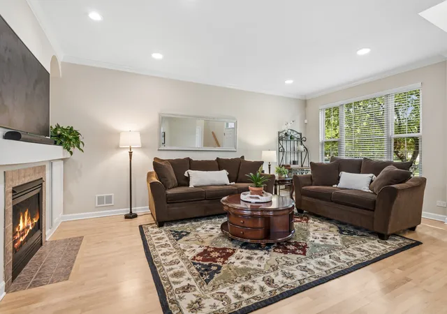 Photo 3 of Sale Pending at 1837 Westleigh Dr, Glenview, IL 60025 | MLS# 12729680 | Listing updated on 2026-09-08