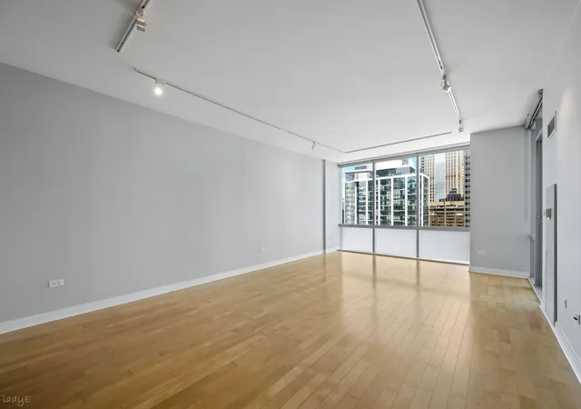 Photo 4 of Condo for sale at 8 E Randolph St #3202, Chicago, IL 60601 | MLS# 12730684 | Listing updated on 2026-09-09
