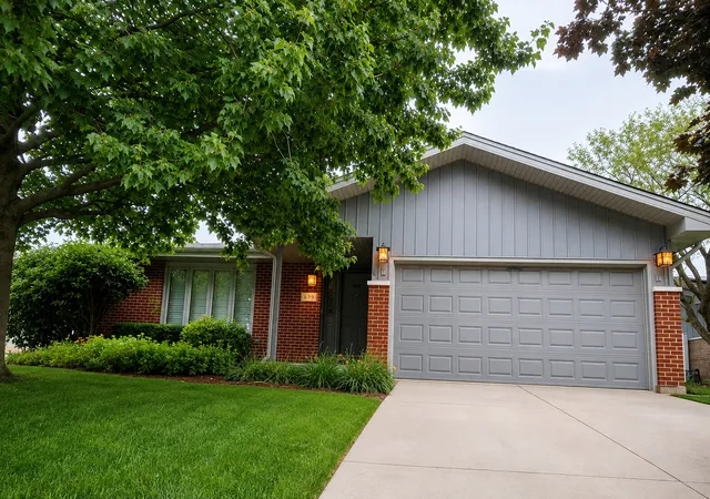 Photo 2 of Single family home for sale at 639 Poplar Ave, Romeoville, IL 60446 | MLS# 12731025 | Listing updated on 2026-10-03