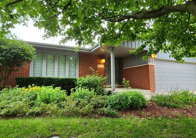 Photo 4 of Single family home for sale at 639 Poplar Ave, Romeoville, IL 60446 | MLS# 12731025 | Listing updated on 2026-10-03