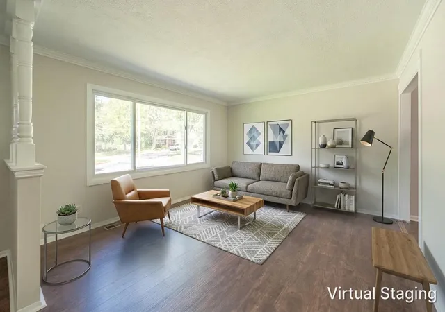 Photo 2 of Single family home for sale at 542 S 14th Street, St. Charles, IL 60174 | MLS# 12731381 | Listing updated on 2026-09-22