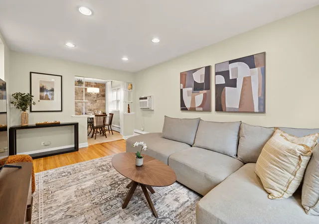 Listing Photo 5 - Condo for sale in building located at 2739 W Summerdale Ave, Chicago, IL 60625 - Unit #2W