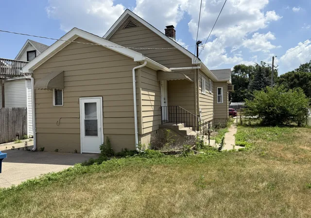 Photo 2 of Sale Pending at 538 Ingraham Ave, Calumet City, IL 60409 | MLS# 12734239 | Listing updated on 2026-09-18